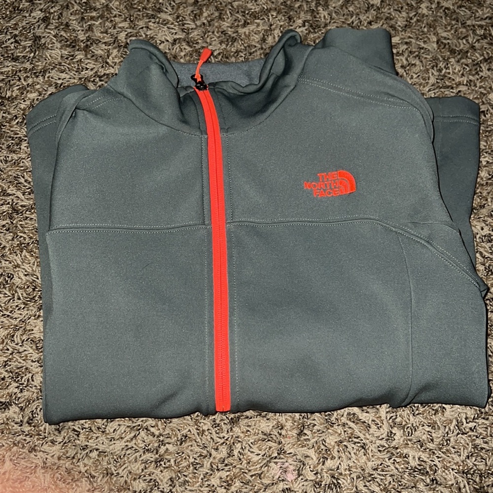 North face jacket - Picture 3 of 6